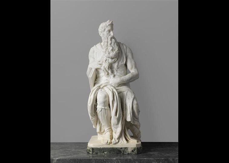 Moïse, d'après Michel-Ange, statuette en marbre blanc
