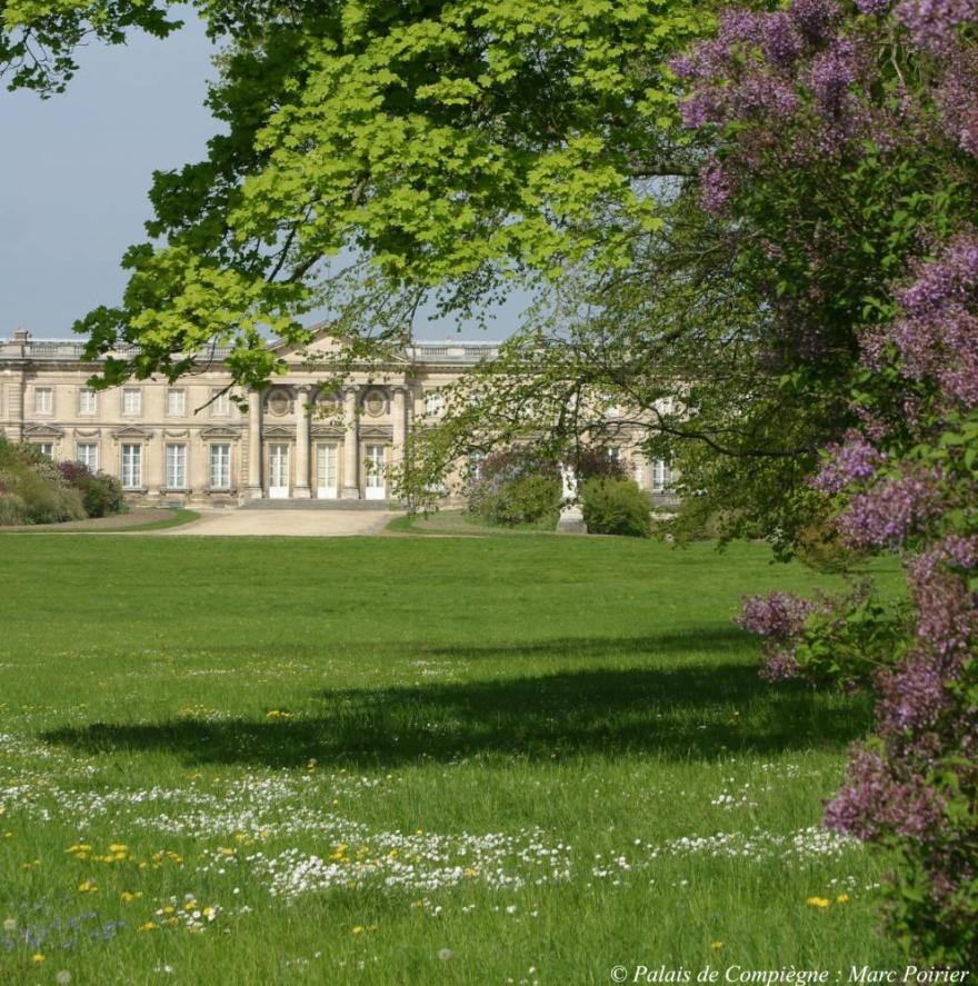 Media Name: 1-vue_facade_parc.jpg